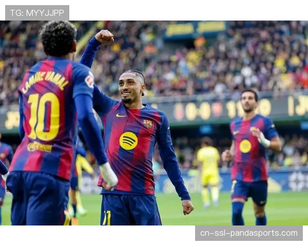 巴萨2比0客胜比利亚雷亚尔 拉菲尼亚造点并主罚命中